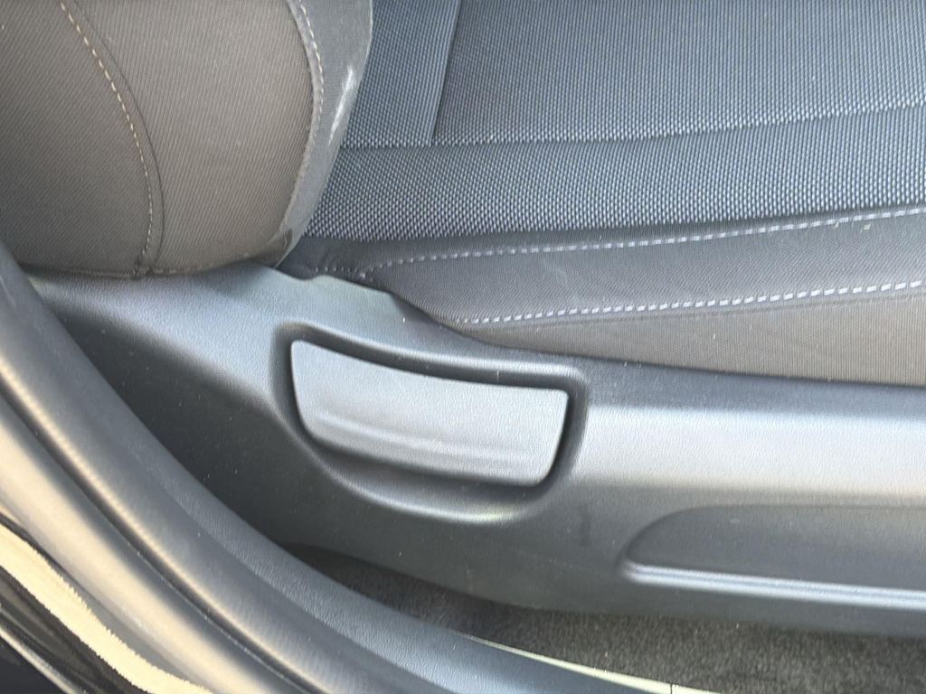 Thumbnail: 2023 Hyundai Elantra - 35