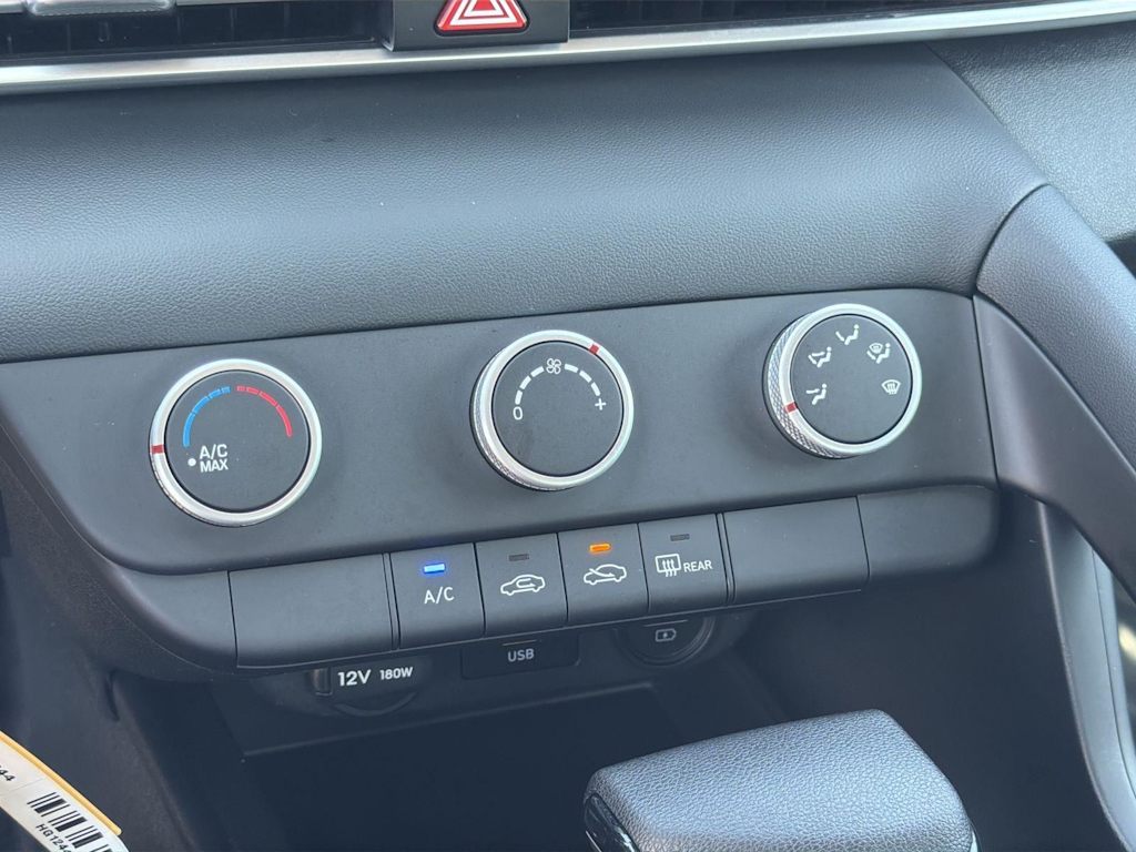 Thumbnail: 2023 Hyundai Elantra - 23