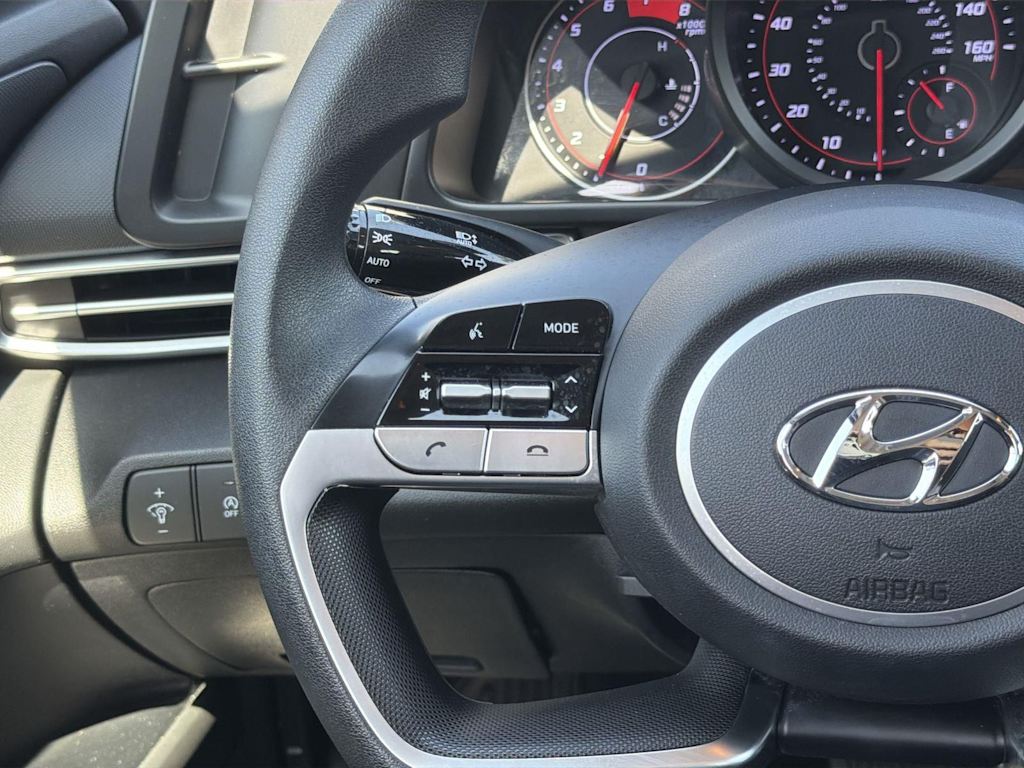 Thumbnail: 2023 Hyundai Elantra - 21