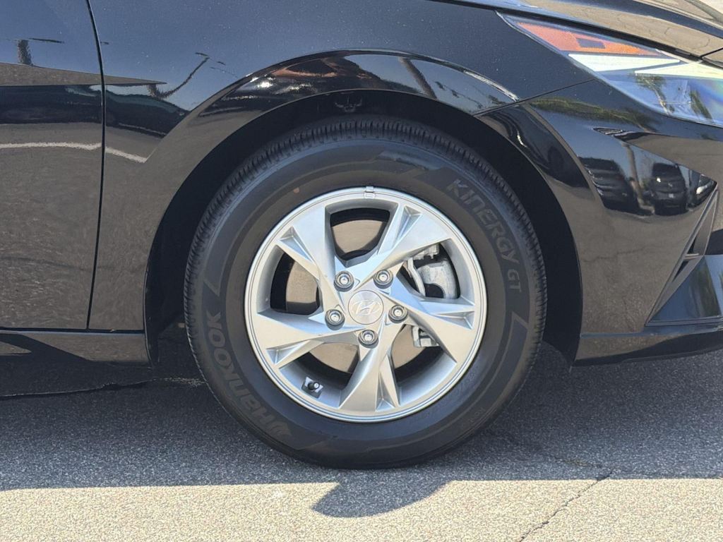 Thumbnail: 2023 Hyundai Elantra - 7