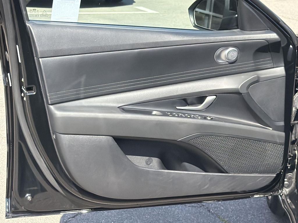 Thumbnail: 2023 Hyundai Elantra - 28