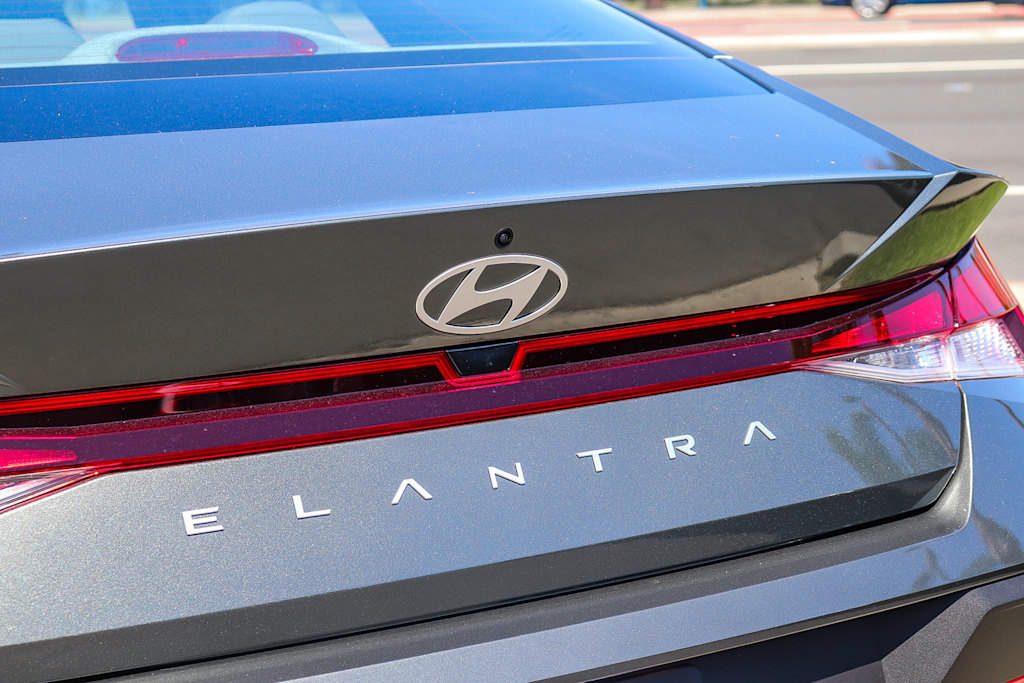 Thumbnail: 2026 Hyundai Elantra - 22