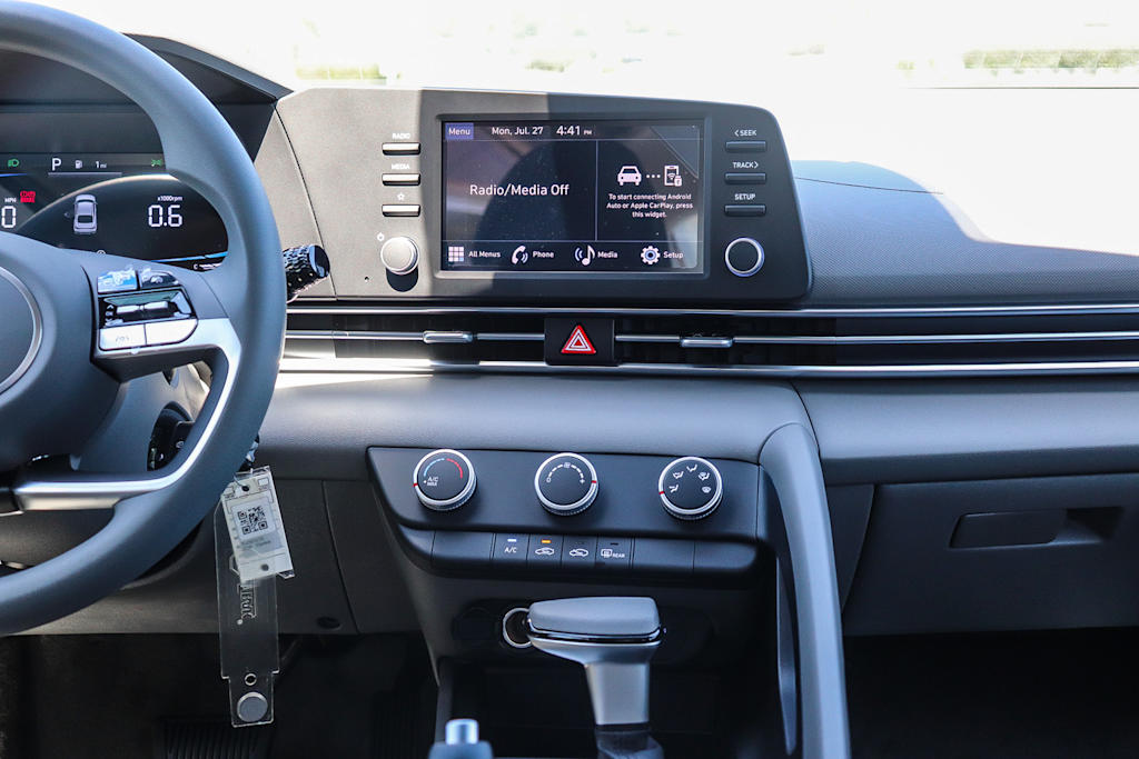 Thumbnail: 2026 Hyundai Elantra - 9