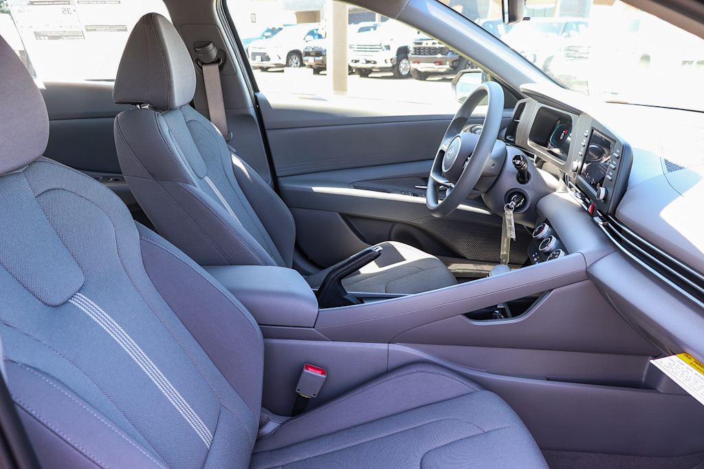 Thumbnail: 2026 Hyundai Elantra - 10