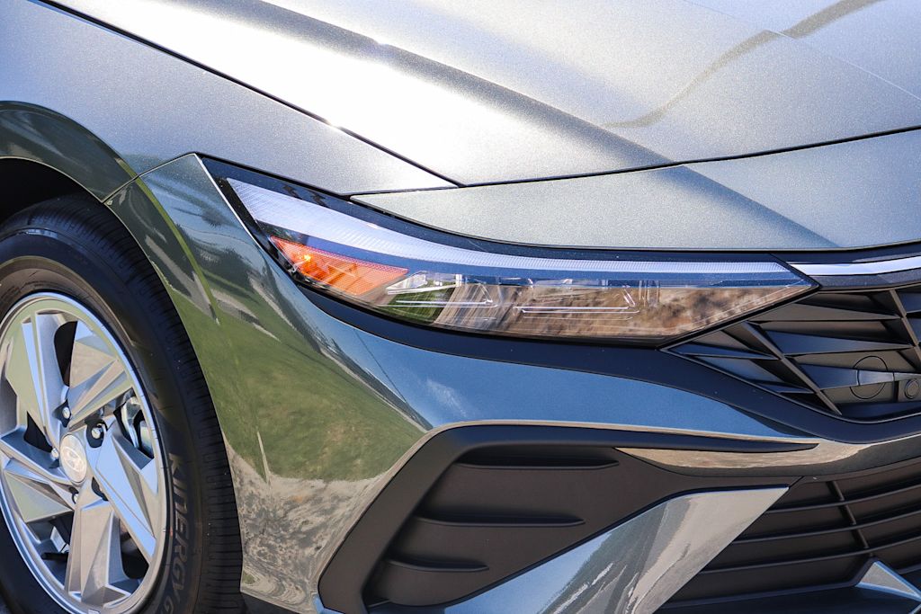Thumbnail: 2026 Hyundai Elantra - 19