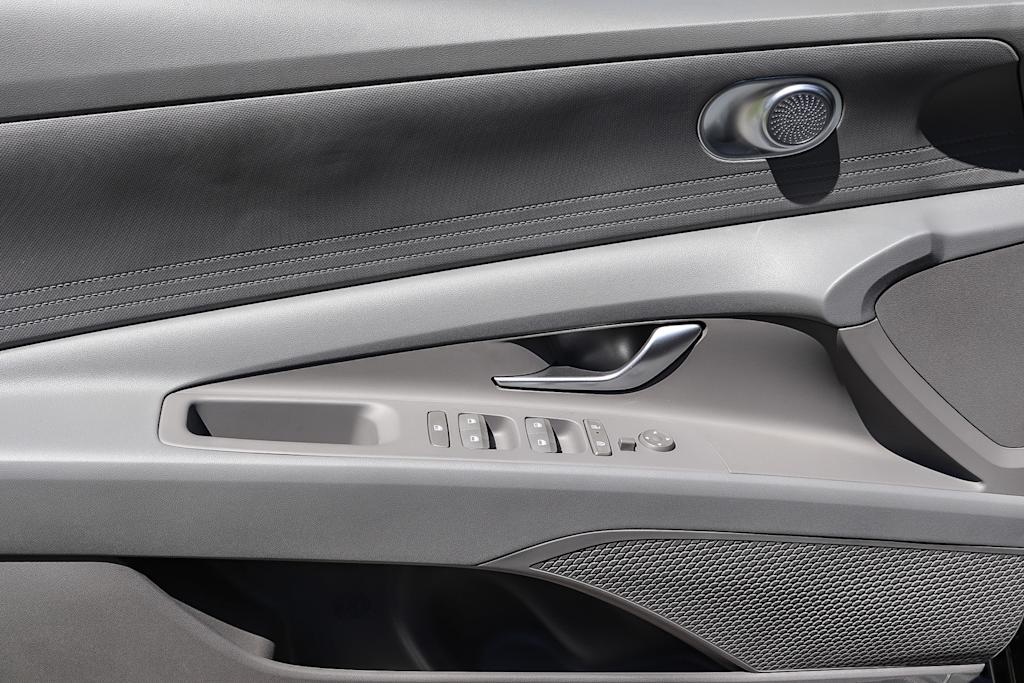 Thumbnail: 2026 Hyundai Elantra - 24
