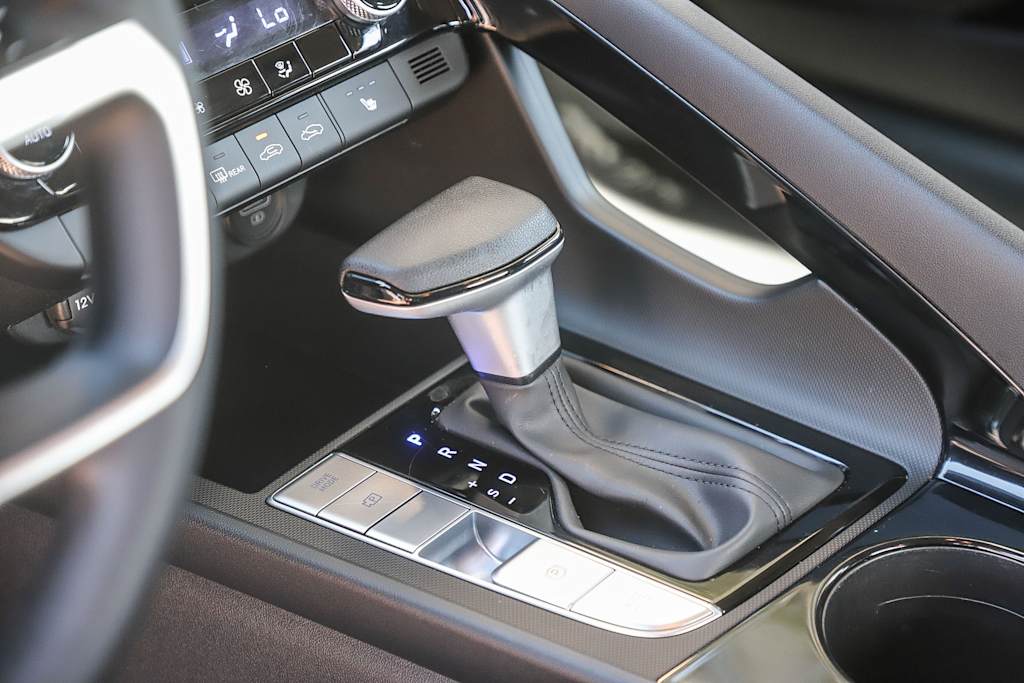 Thumbnail: 2023 Hyundai Elantra - 14