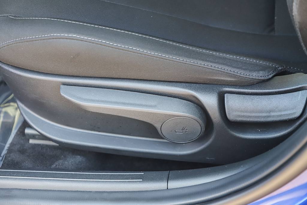 Thumbnail: 2023 Hyundai Elantra - 27