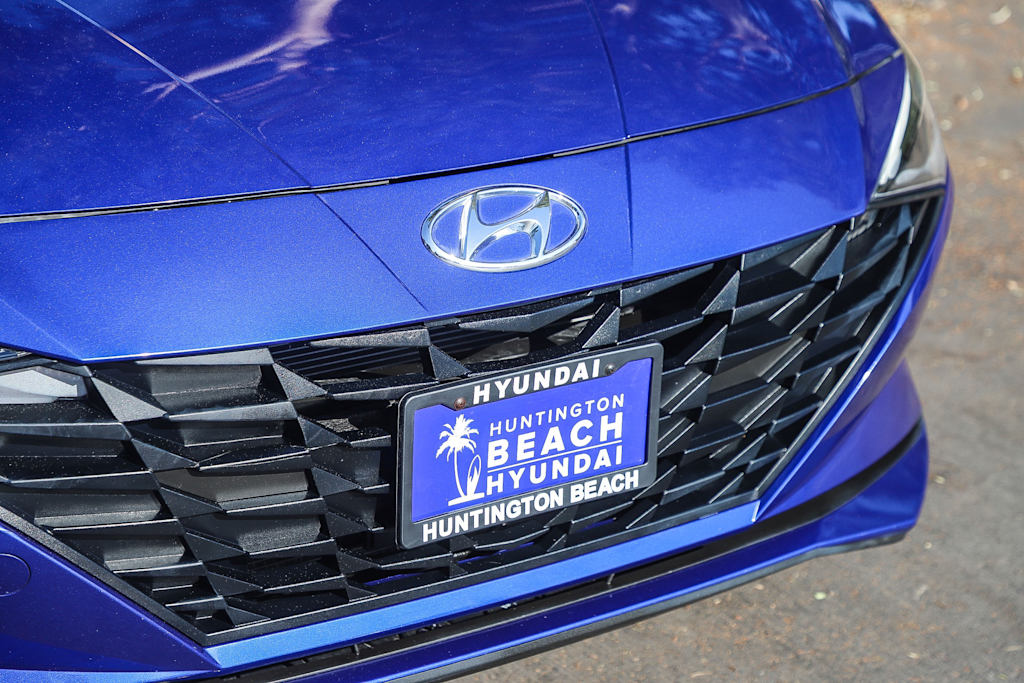 Thumbnail: 2023 Hyundai Elantra - 21