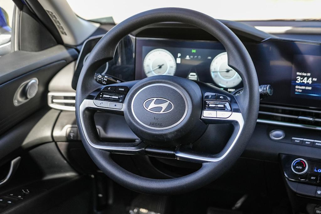 Thumbnail: 2024 Hyundai Elantra - 9