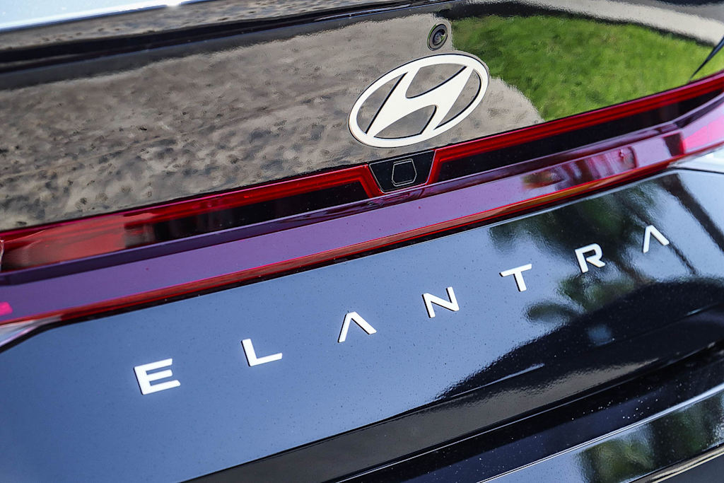 Thumbnail: 2026 Hyundai Elantra - 6