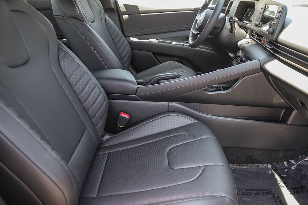 Thumbnail: 2026 Hyundai Elantra - 10
