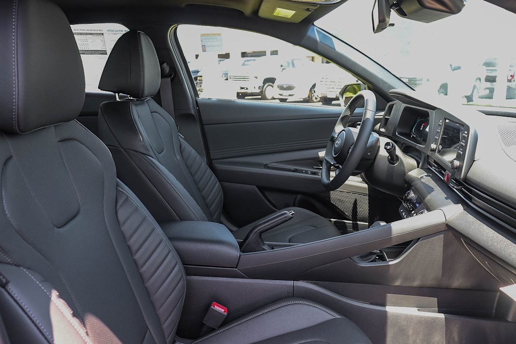 Thumbnail: 2026 Hyundai Elantra - 10