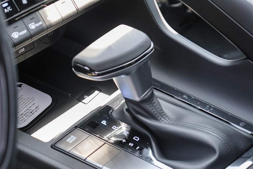 Thumbnail: 2026 Hyundai Elantra - 14