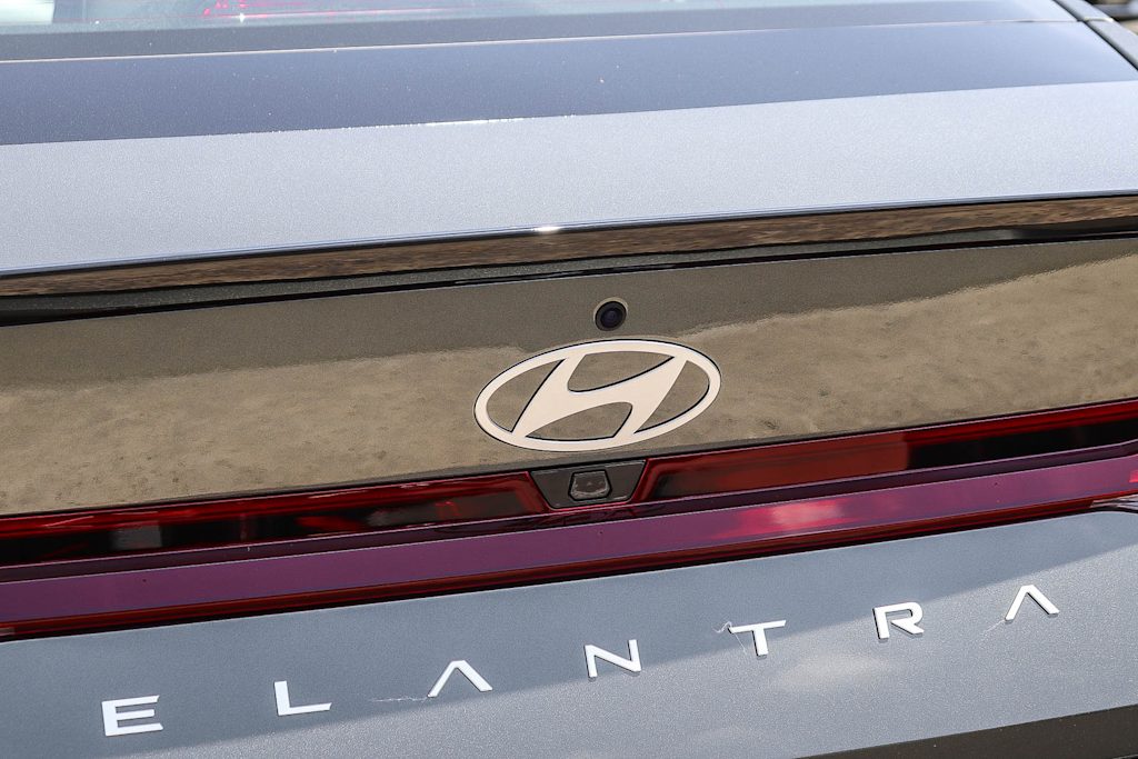 Thumbnail: 2026 Hyundai Elantra - 21