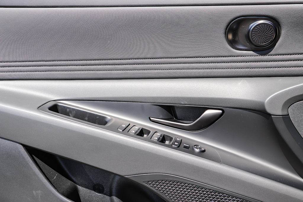Thumbnail: 2026 Hyundai Elantra - 25