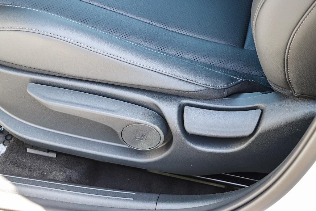 Thumbnail: 2026 Hyundai Elantra - 24