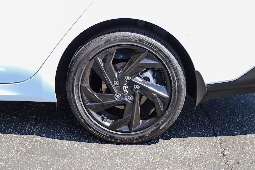 Thumbnail: 2026 Hyundai Elantra - 22