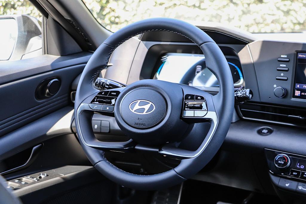 Thumbnail: 2026 Hyundai Elantra - 9