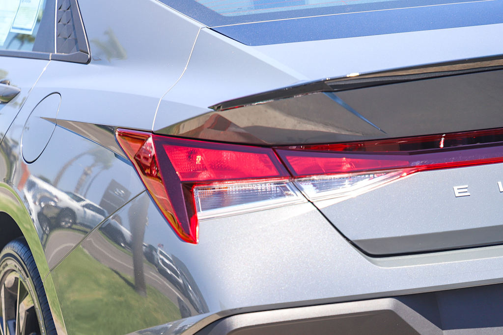 Thumbnail: 2026 Hyundai Elantra - 19