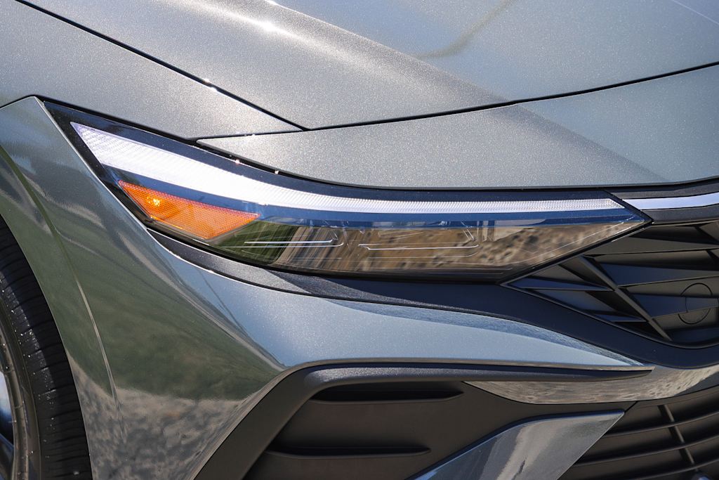 Thumbnail: 2026 Hyundai Elantra - 17
