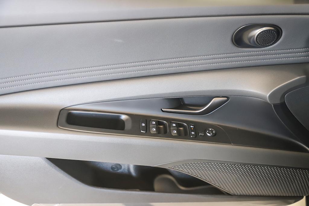 Thumbnail: 2026 Hyundai Elantra - 23