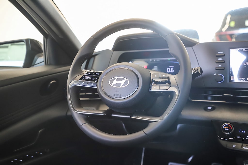 Thumbnail: 2026 Hyundai Elantra - 9