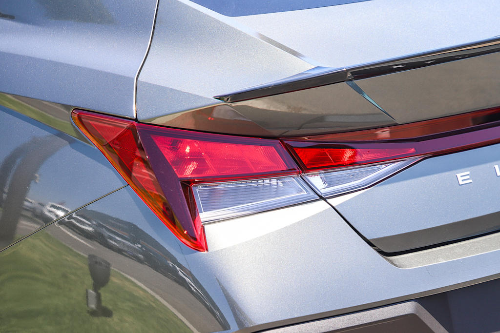 Thumbnail: 2026 Hyundai Elantra - 19