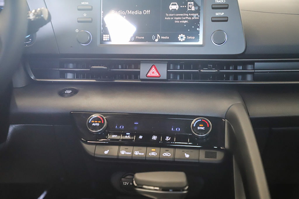 Thumbnail: 2026 Hyundai Elantra - 13