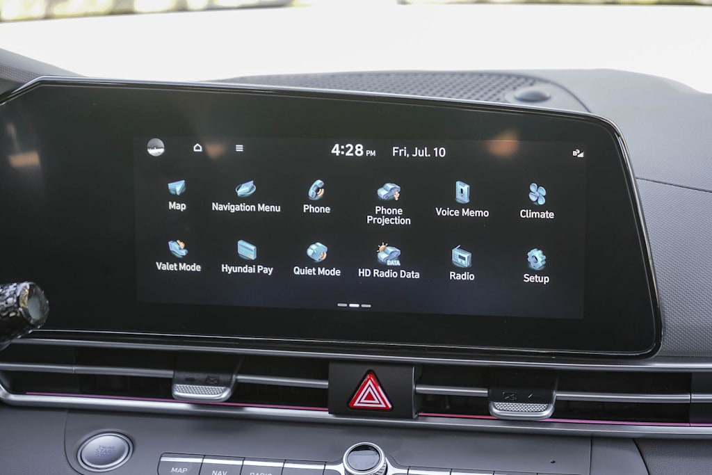 Thumbnail: 2024 Hyundai Elantra - 24