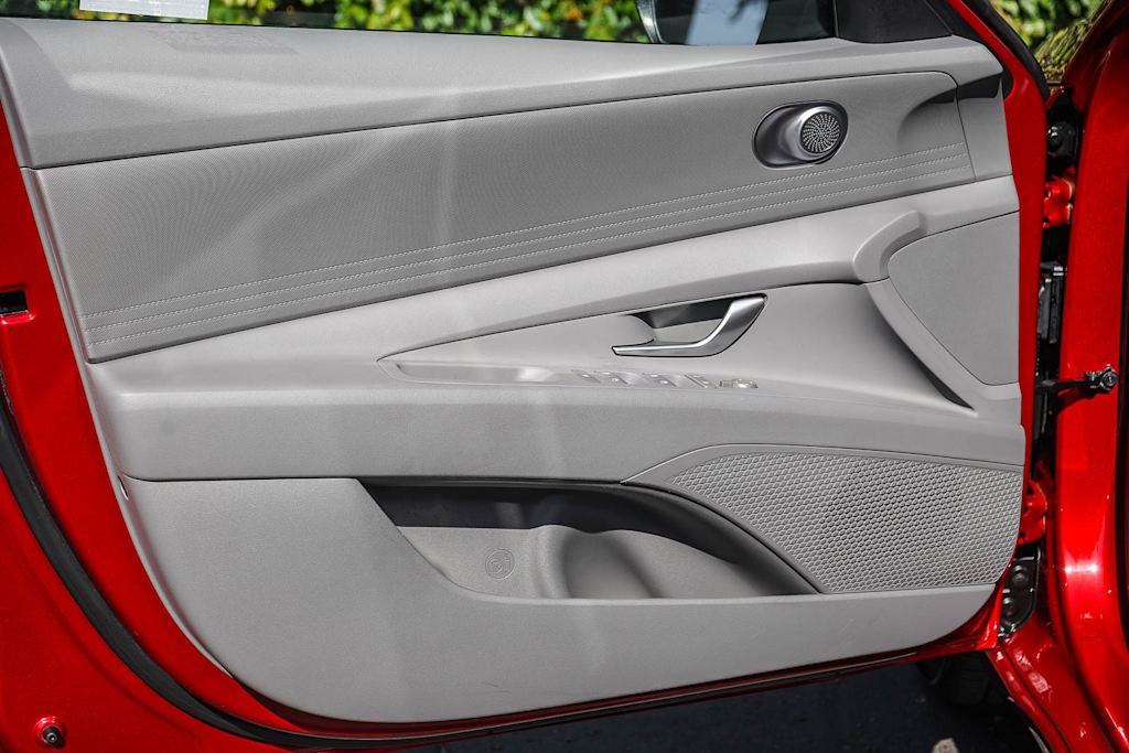 Thumbnail: 2024 Hyundai Elantra - 25
