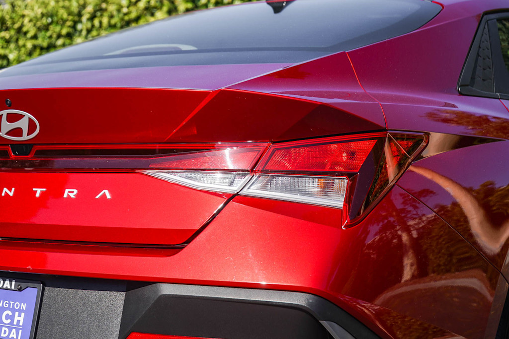 Thumbnail: 2024 Hyundai Elantra - 21