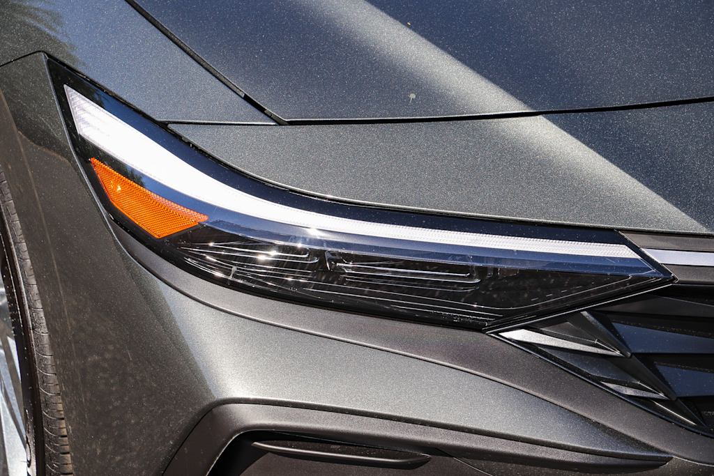 Thumbnail: 2026 Hyundai Elantra - 18