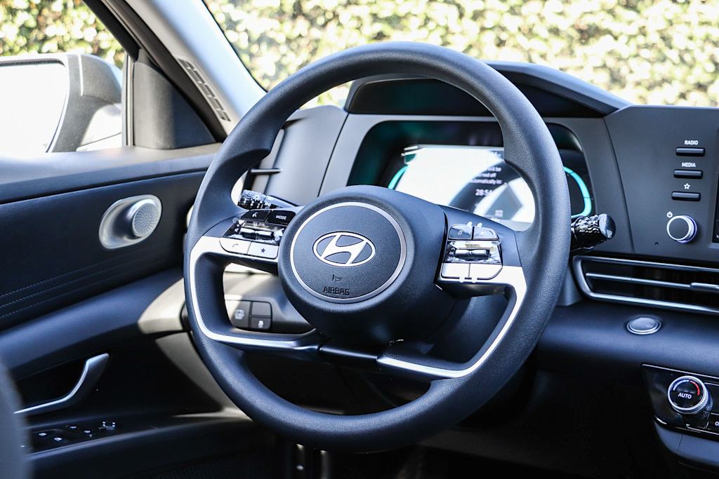 Thumbnail: 2026 Hyundai Elantra - 9