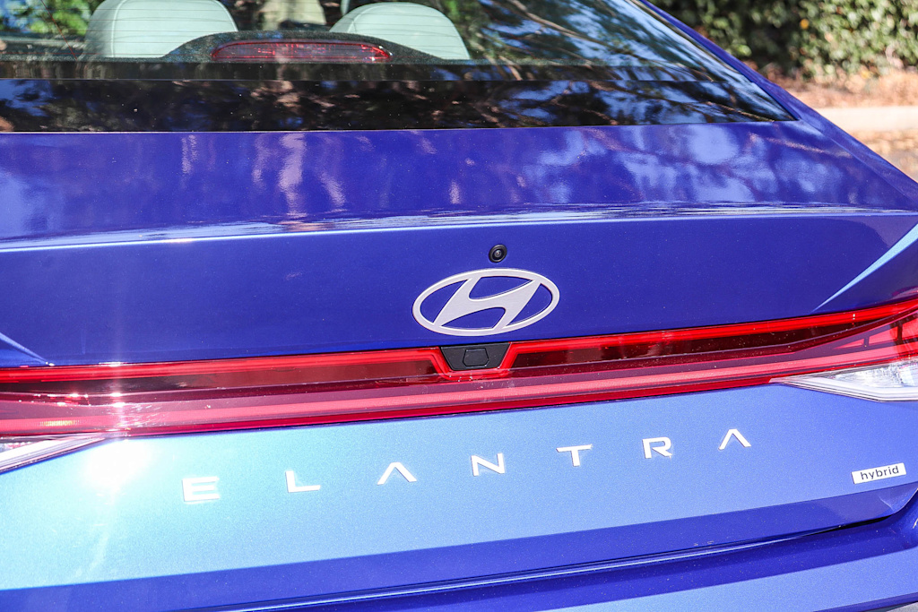 Thumbnail: 2024 Hyundai Elantra - 22
