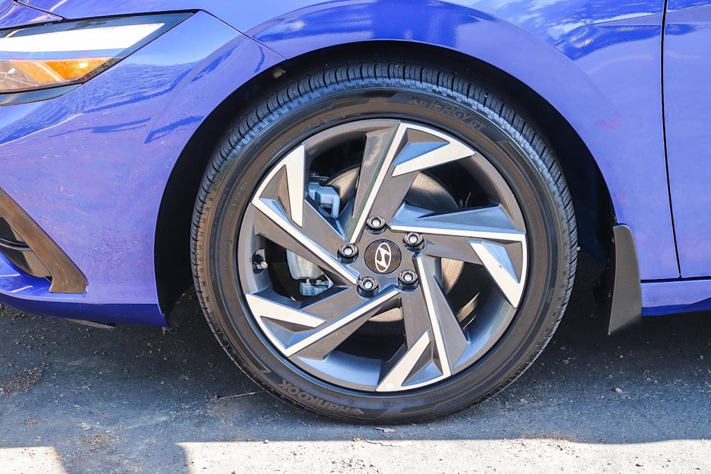 Thumbnail: 2024 Hyundai Elantra - 7
