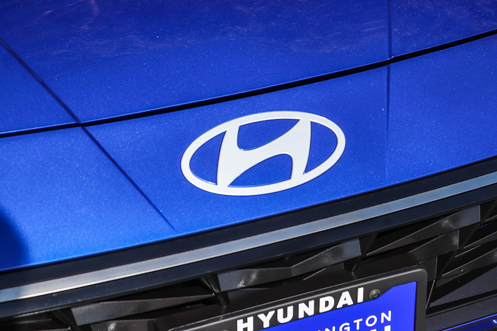 Thumbnail: 2024 Hyundai Elantra - 6