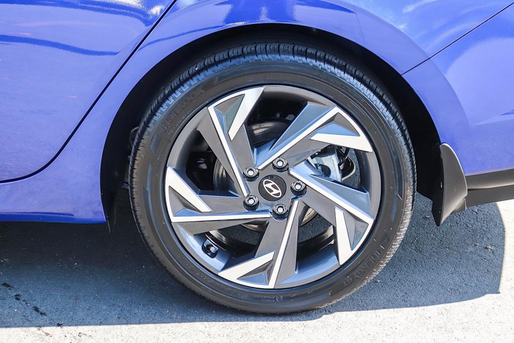 Thumbnail: 2024 Hyundai Elantra - 23