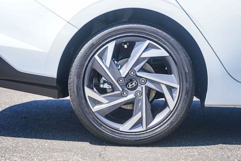 Thumbnail: 2026 Hyundai Elantra - 5