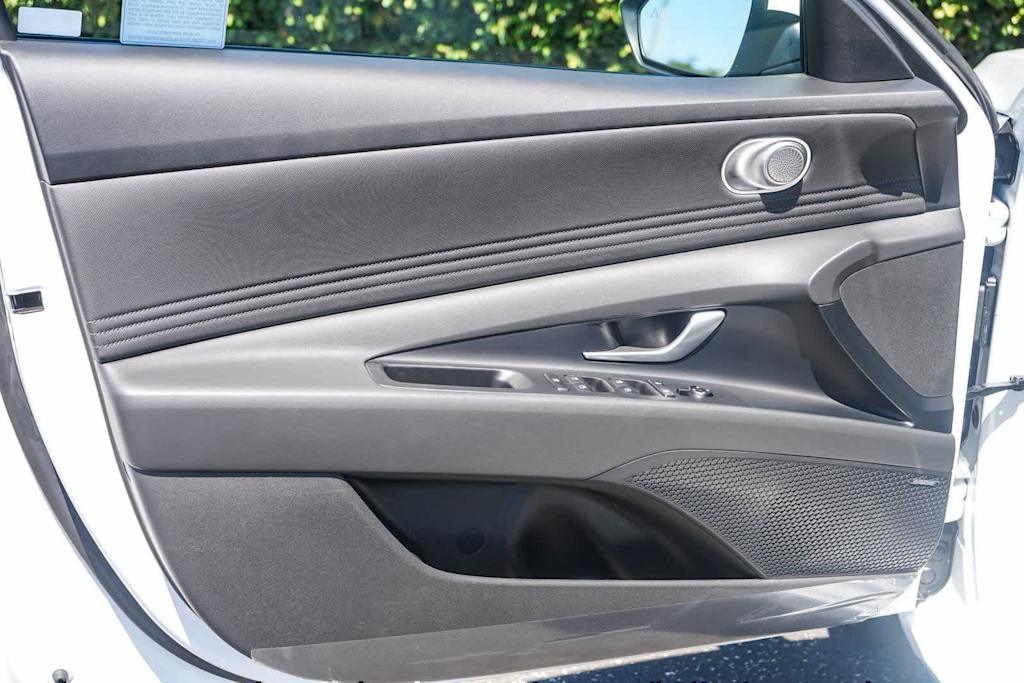 Thumbnail: 2026 Hyundai Elantra - 24