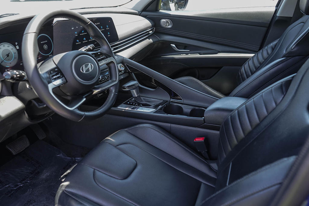Thumbnail: 2024 Hyundai Elantra - 11