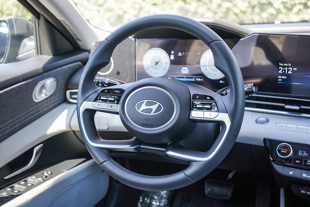 Thumbnail: 2026 Hyundai Elantra - 9