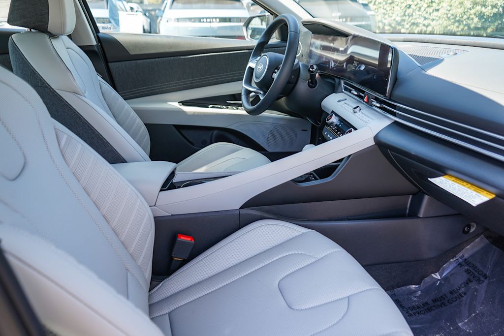 Thumbnail: 2026 Hyundai Elantra - 10