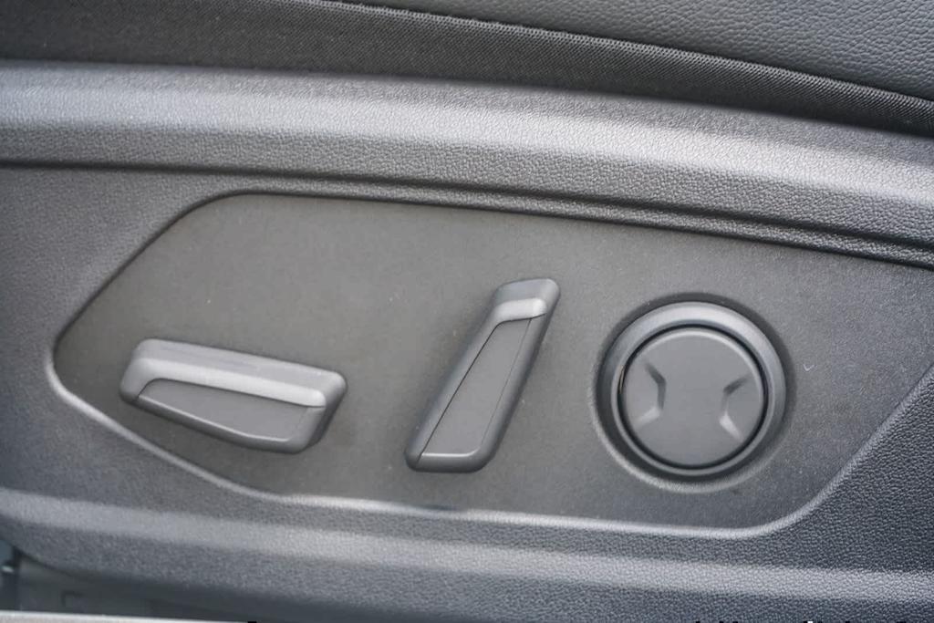 Thumbnail: 2026 Hyundai Elantra - 25