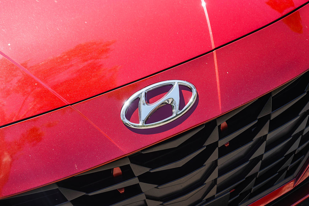 Thumbnail: 2022 Hyundai Elantra - 23