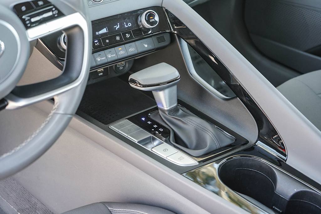 Thumbnail: 2023 Hyundai Elantra - 14