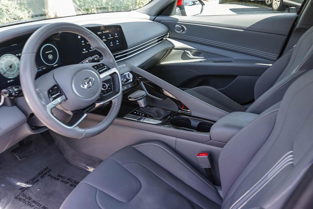 Thumbnail: 2023 Hyundai Elantra - 12