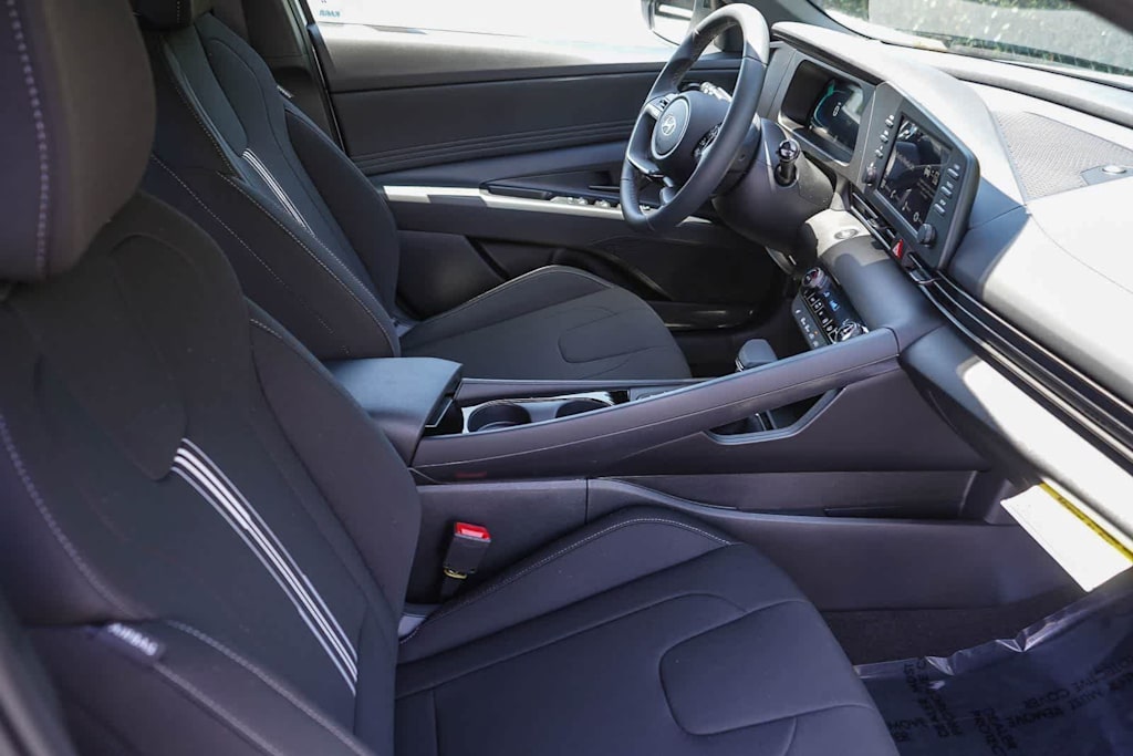 Thumbnail: 2026 Hyundai Elantra - 8
