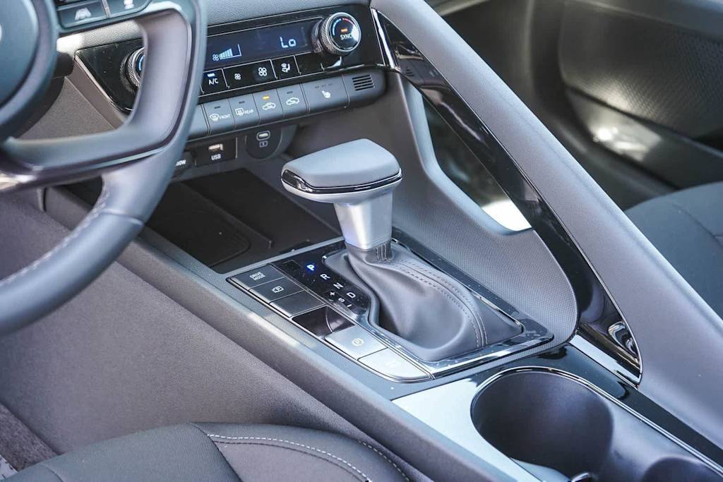 Thumbnail: 2026 Hyundai Elantra - 13