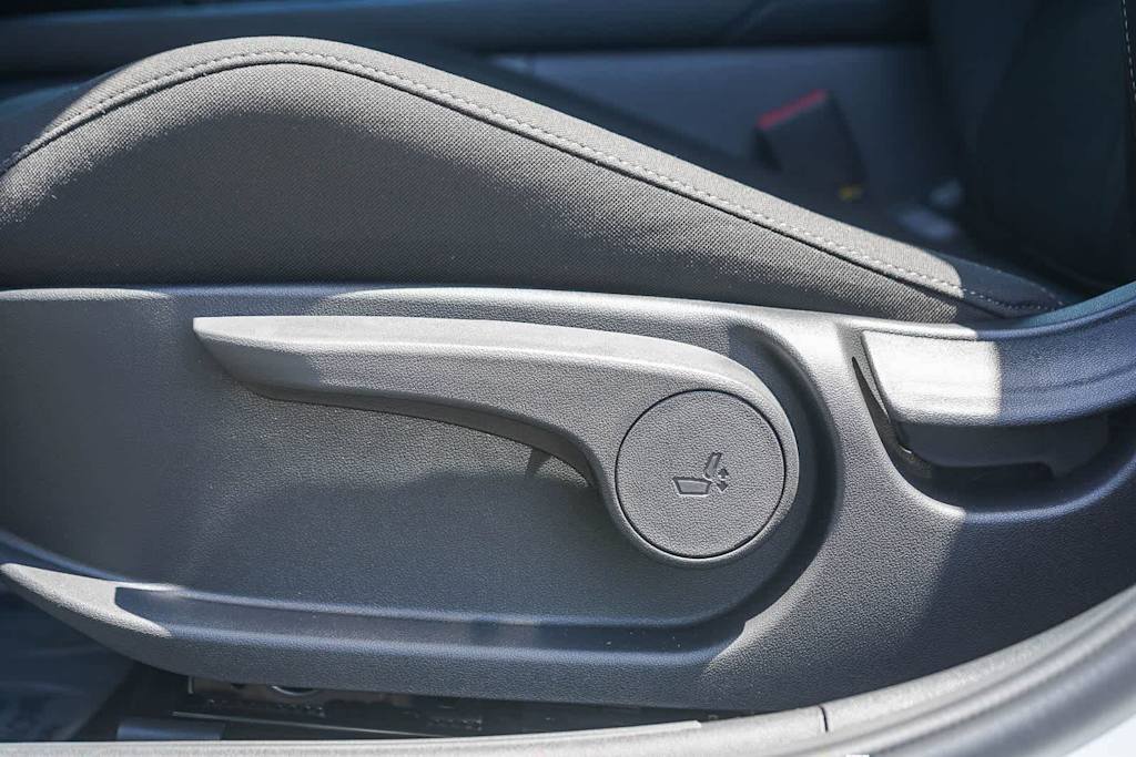 Thumbnail: 2026 Hyundai Elantra - 26